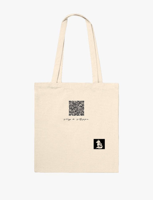 Cartoon Shark Attack – Graphic Tote Bag with Open-Mouth Shark